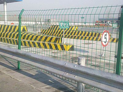 高速公路護(hù)欄網(wǎng)如何養(yǎng)護(hù)？